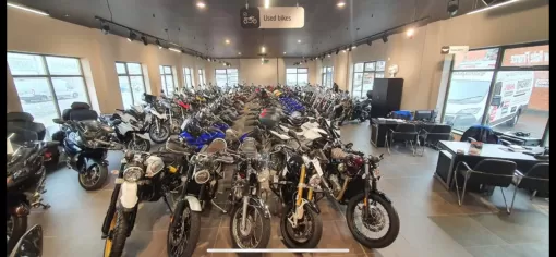 showroom 1.jpg
