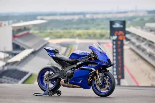 yamaha-oct24-25supersportr9-gallery8.jpg